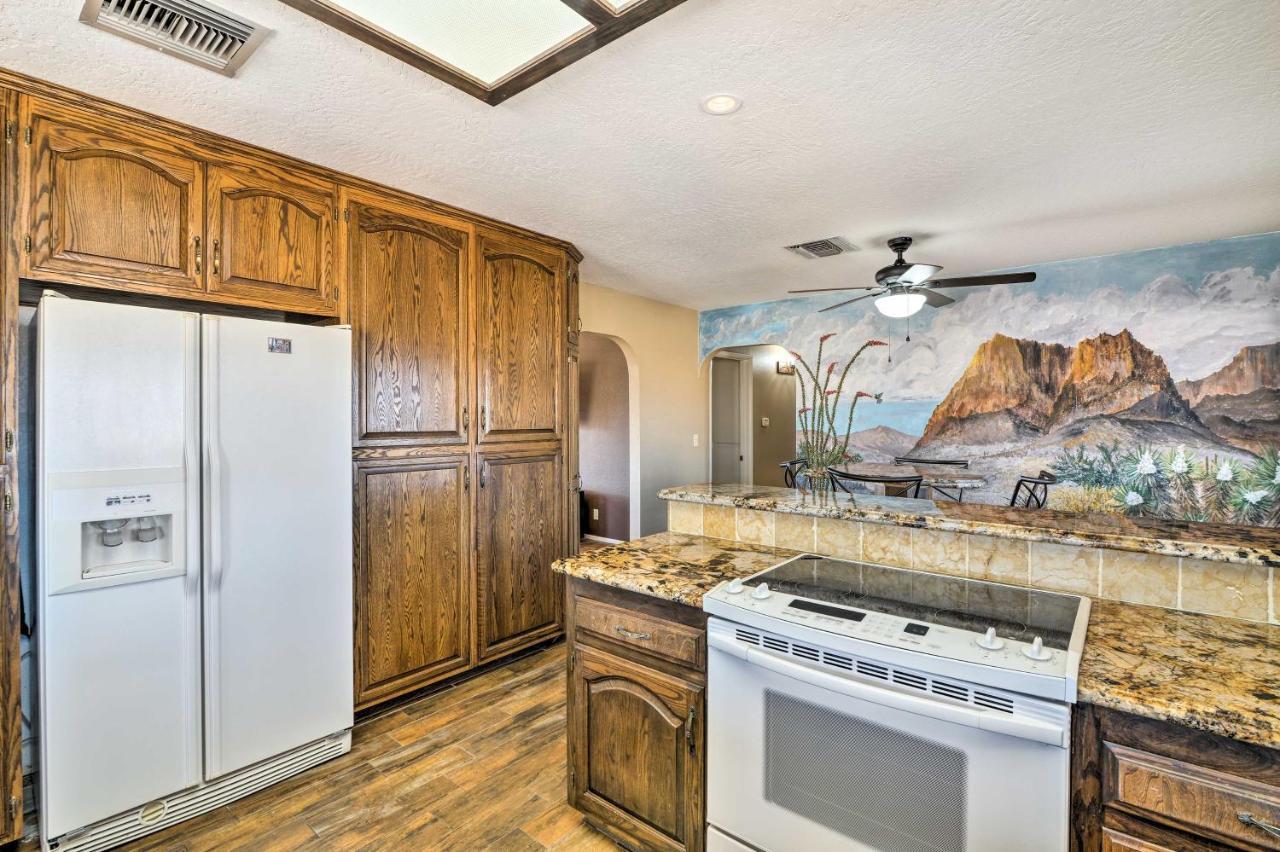 Bullhead City Home With Private Pool, Hot Tub And View Eksteriør bilde